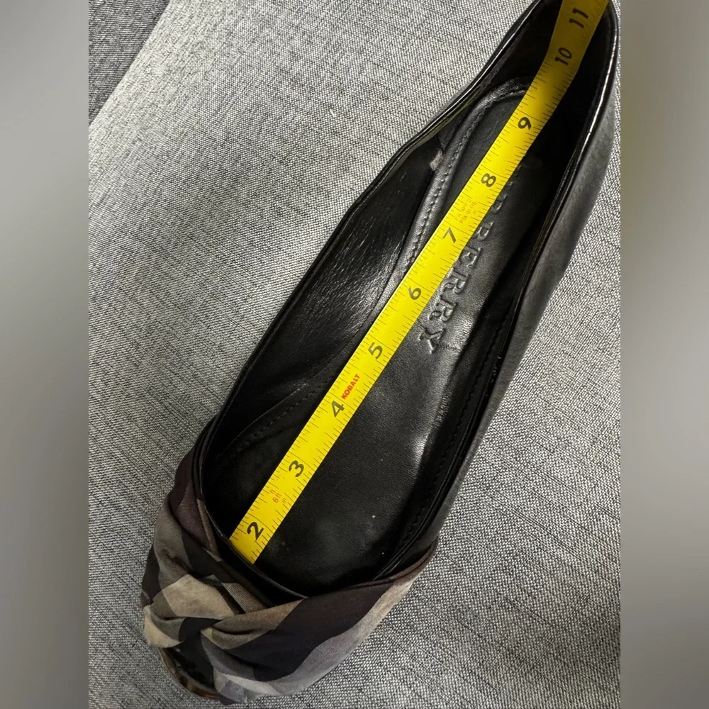 Burberry Black Plaid Knot-Front Ballet Flats - Picture 11 of 15